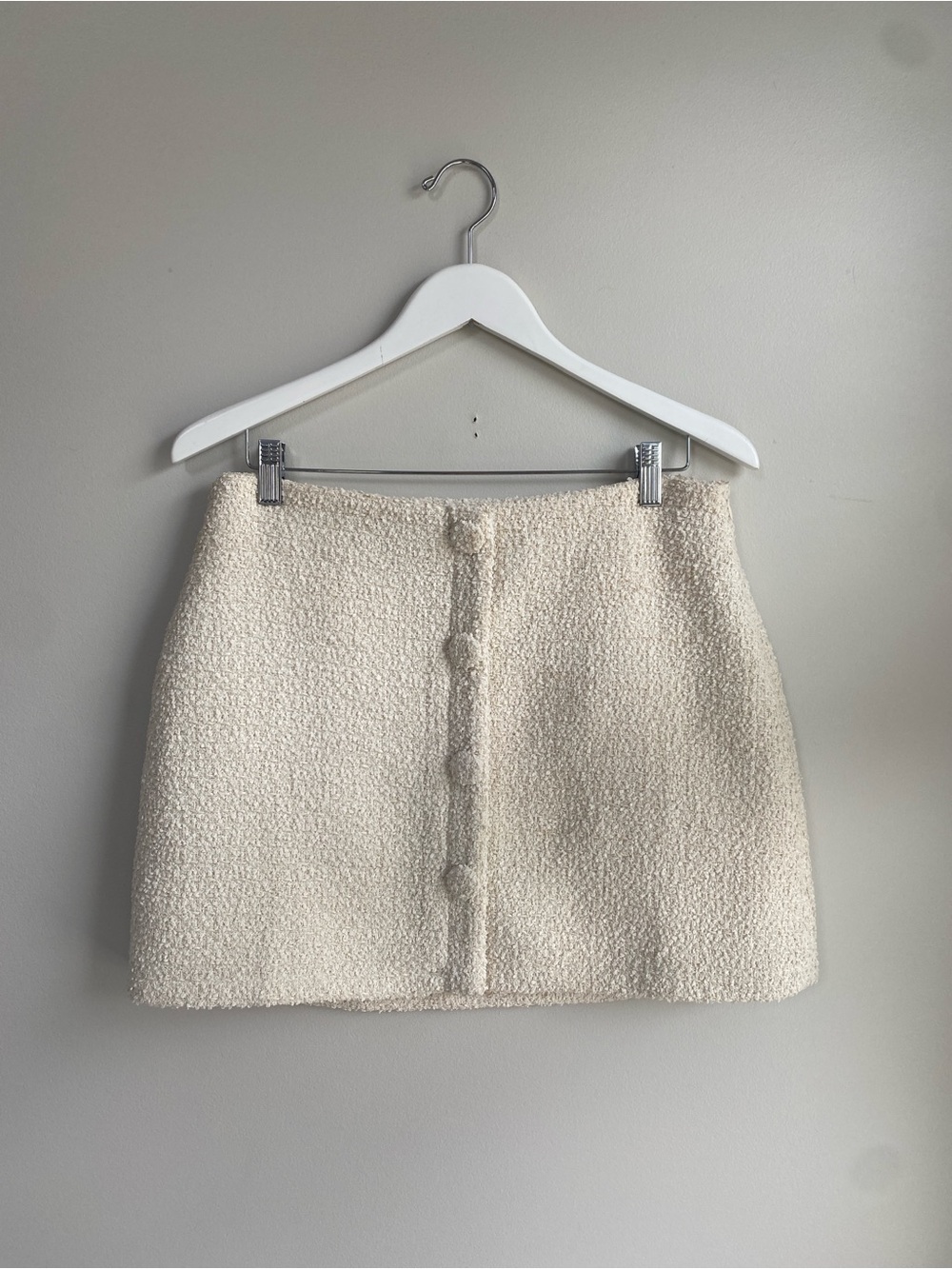 Tuckernuck New England  Ivory Bouclé Mini Skirt with Tweed retro Buttons